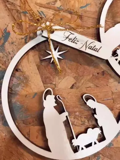 Bola de Natal presépio — corte a laser e gravação por encomenda