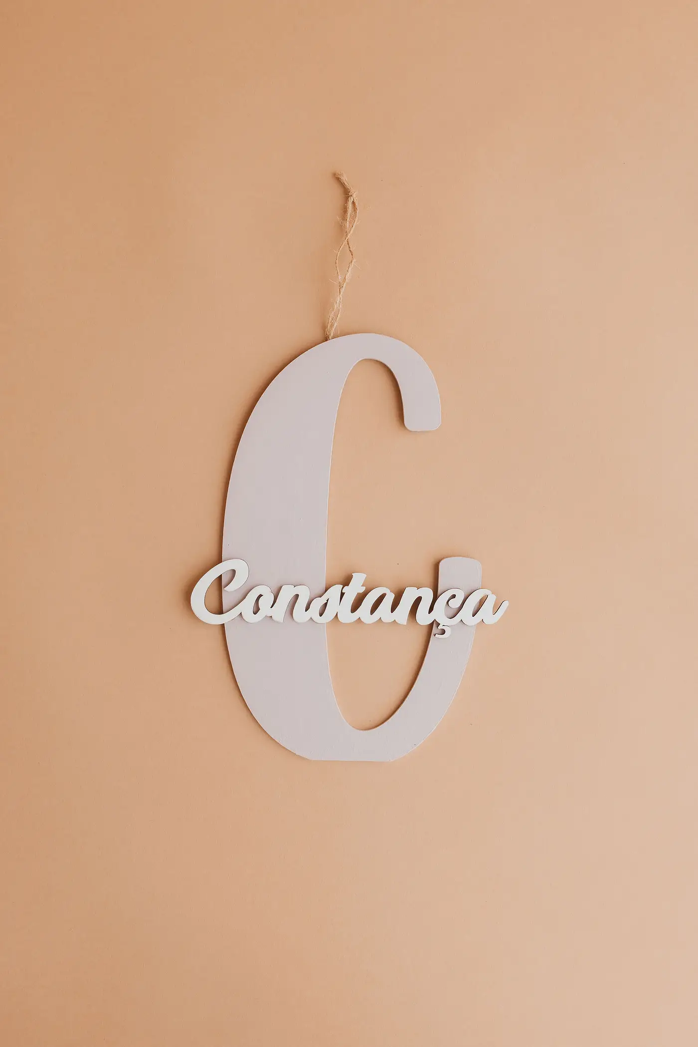 Inicial Personalizada pintada com nome — fotografia 3