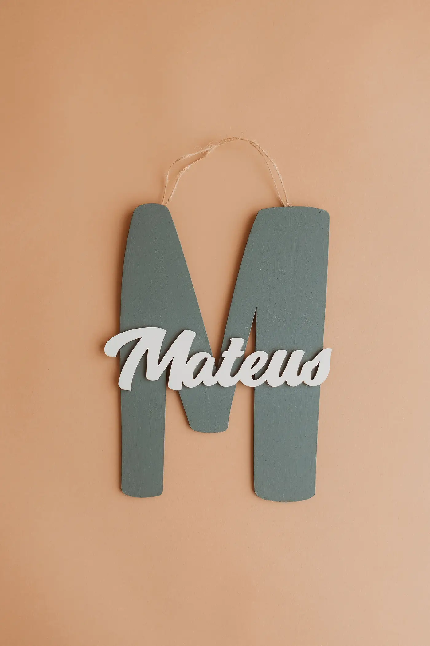 Inicial Personalizada pintada com nome — fotografia 4