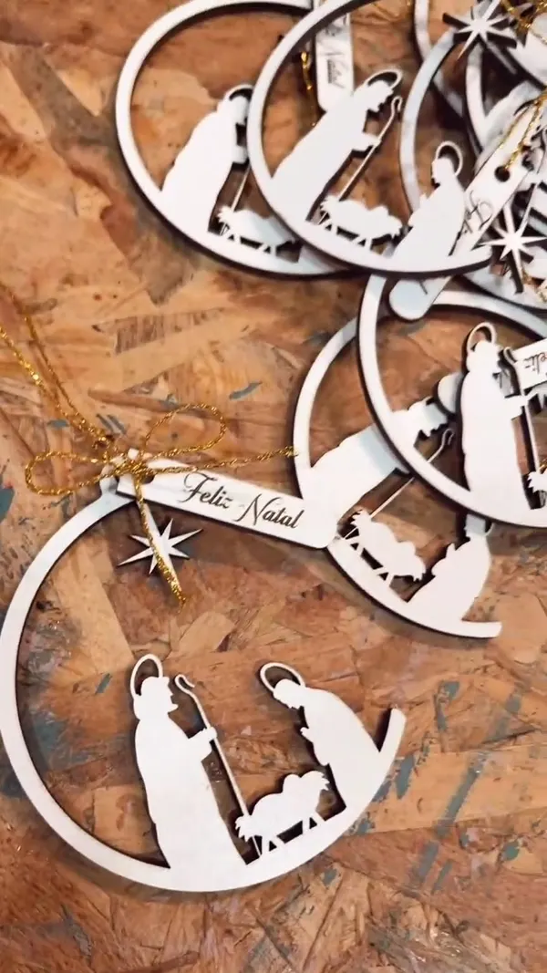 Nativity Scene Christmas Bauble — photograph 2