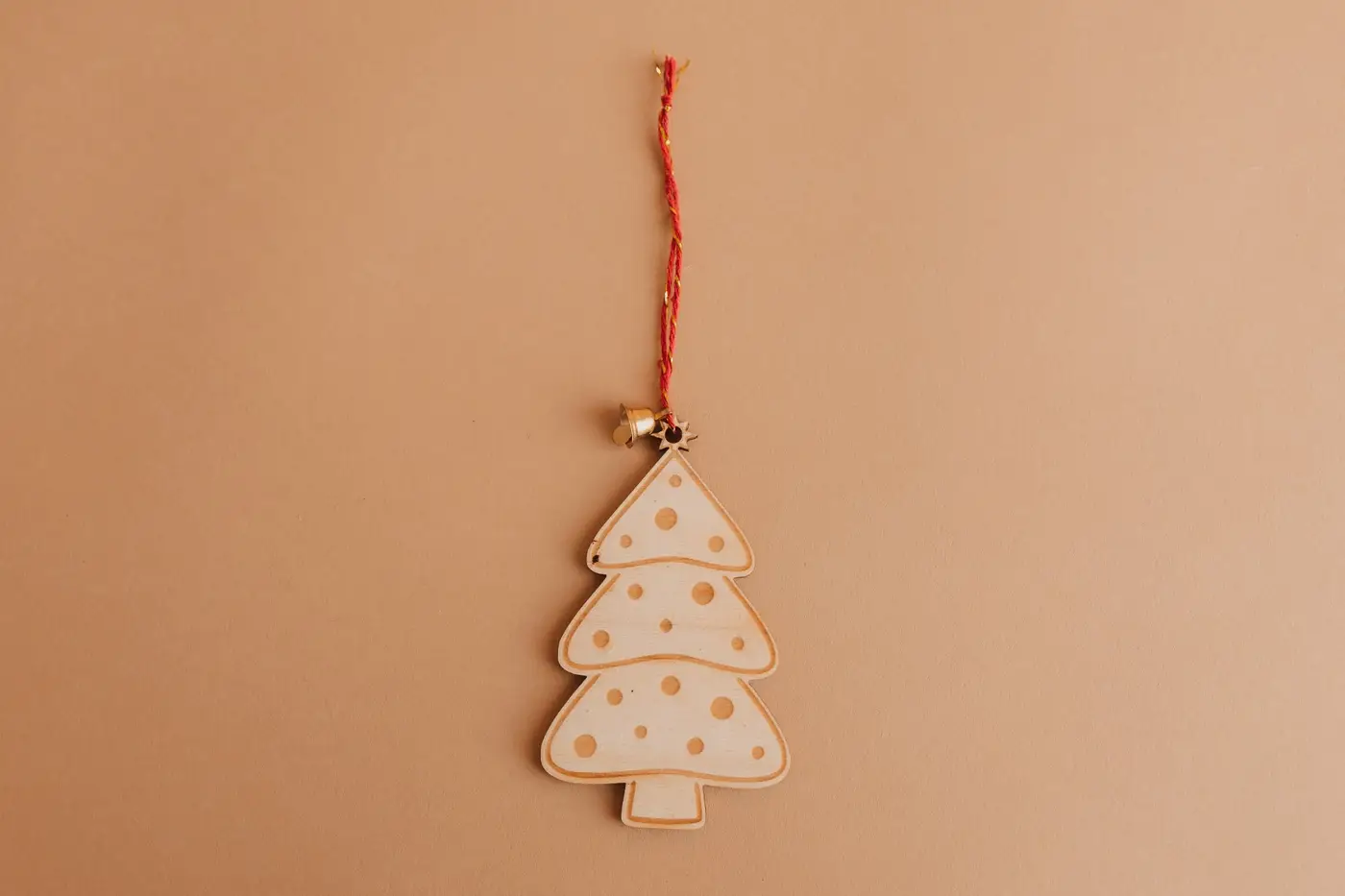 Conjunto - pinheiros de Natal com sininho — fotografia 2