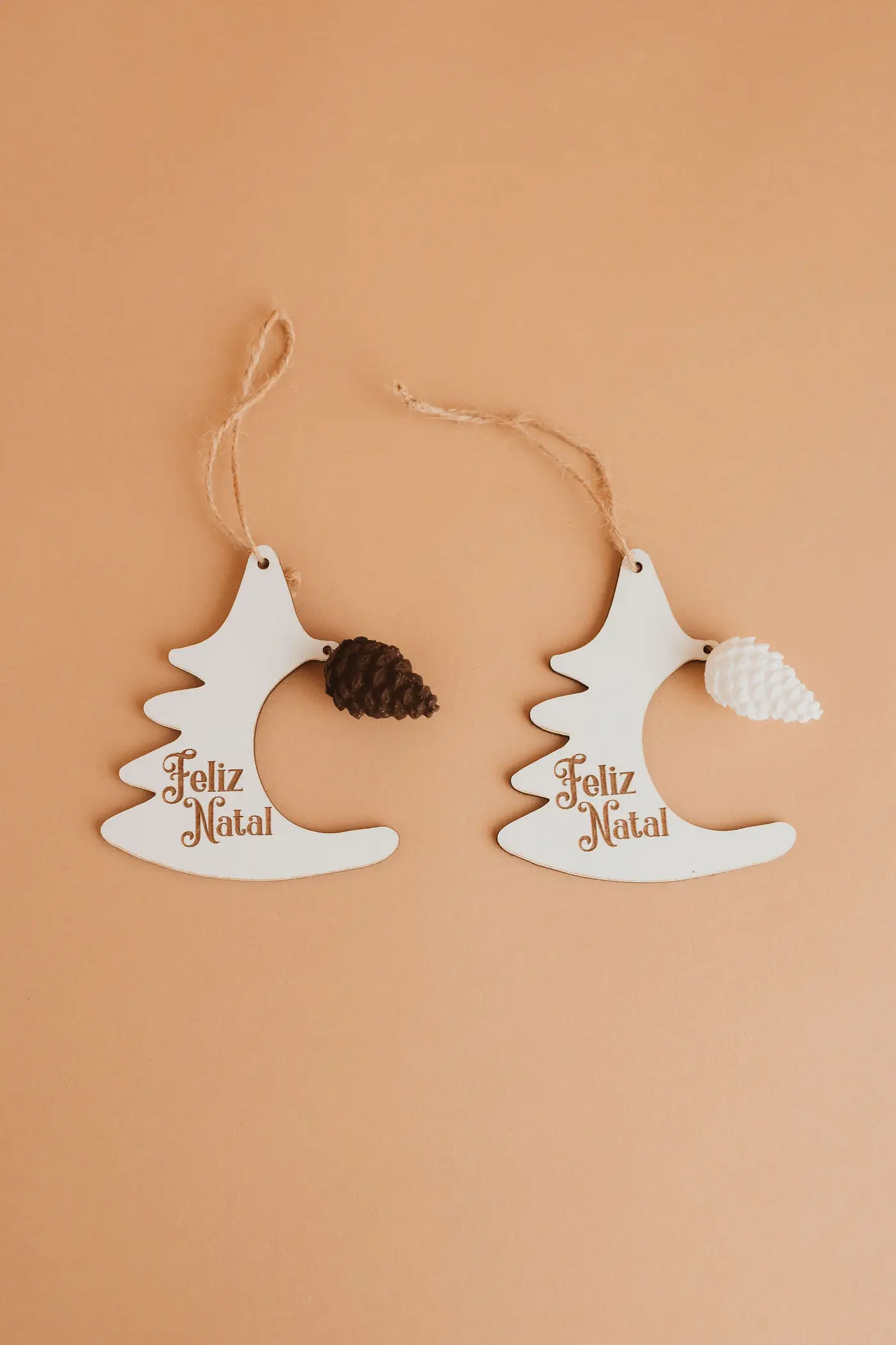 Árvore de Natal com pinha 3D  — fotografia 3